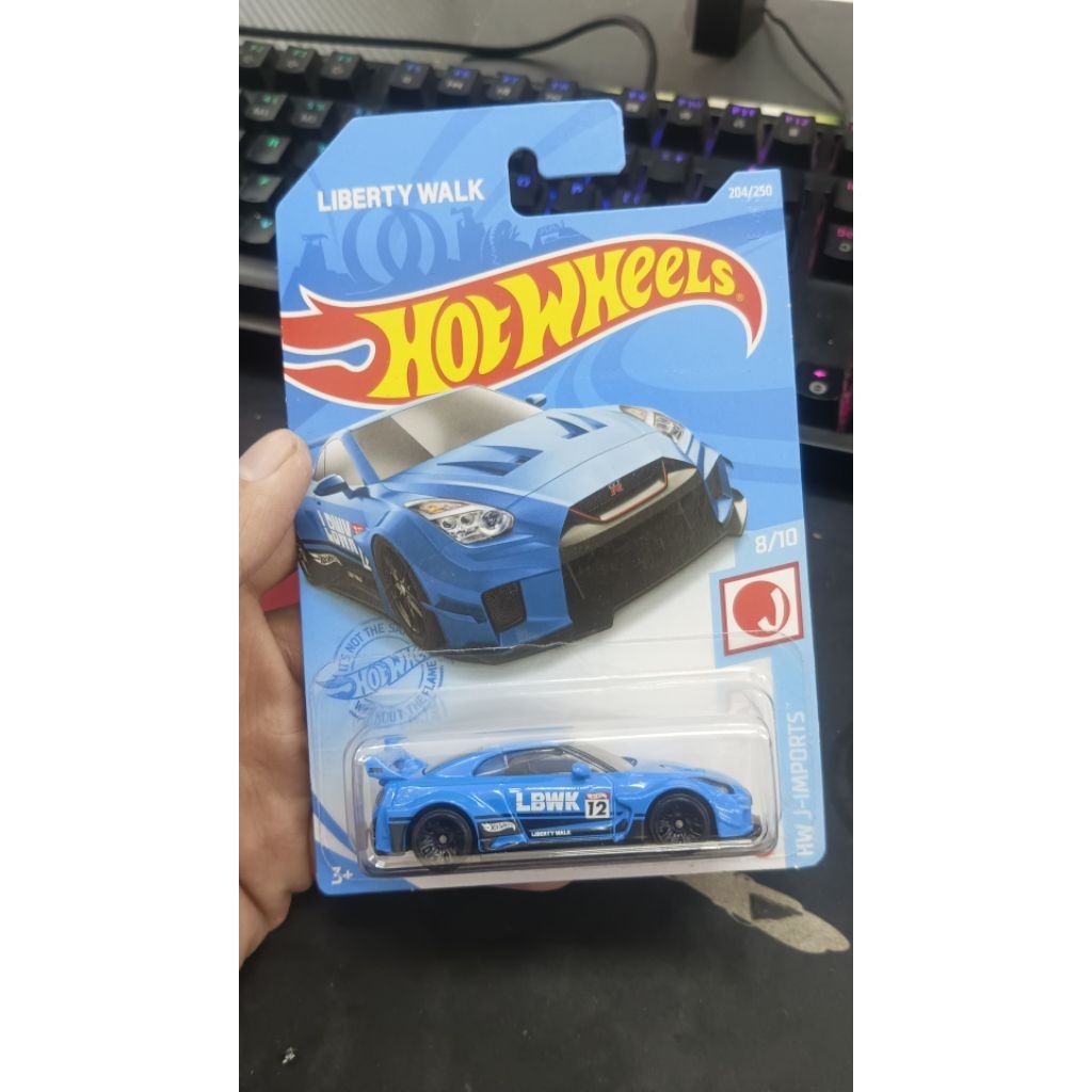 hotwheels lbwk r35 biru muda