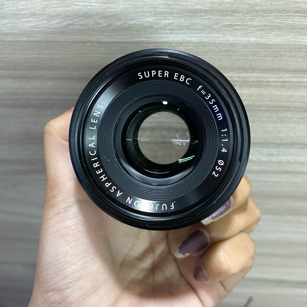 Lensa Fujinon 35mm F1.4 R
