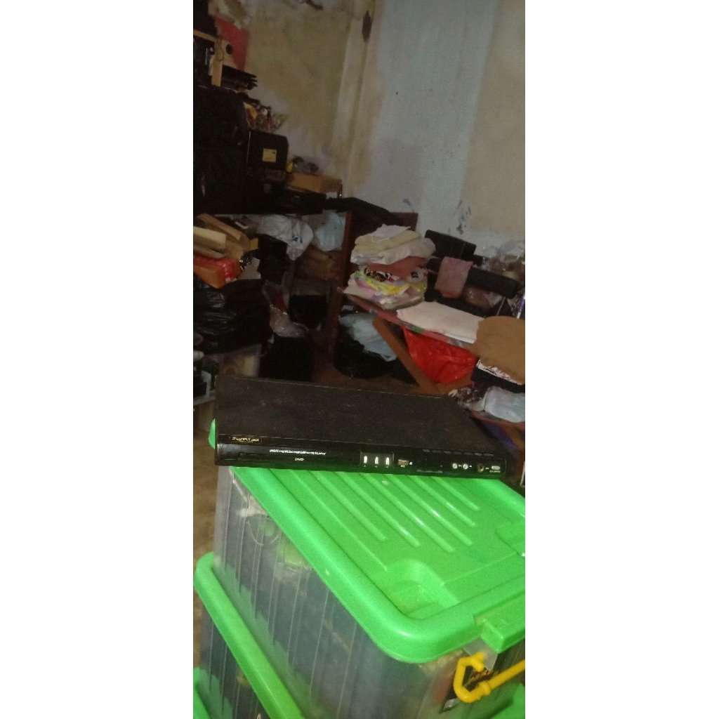 DVD PLAYER ZUMATSU BM-711H USB MIC NORMAL TIDAK ADA REMOT