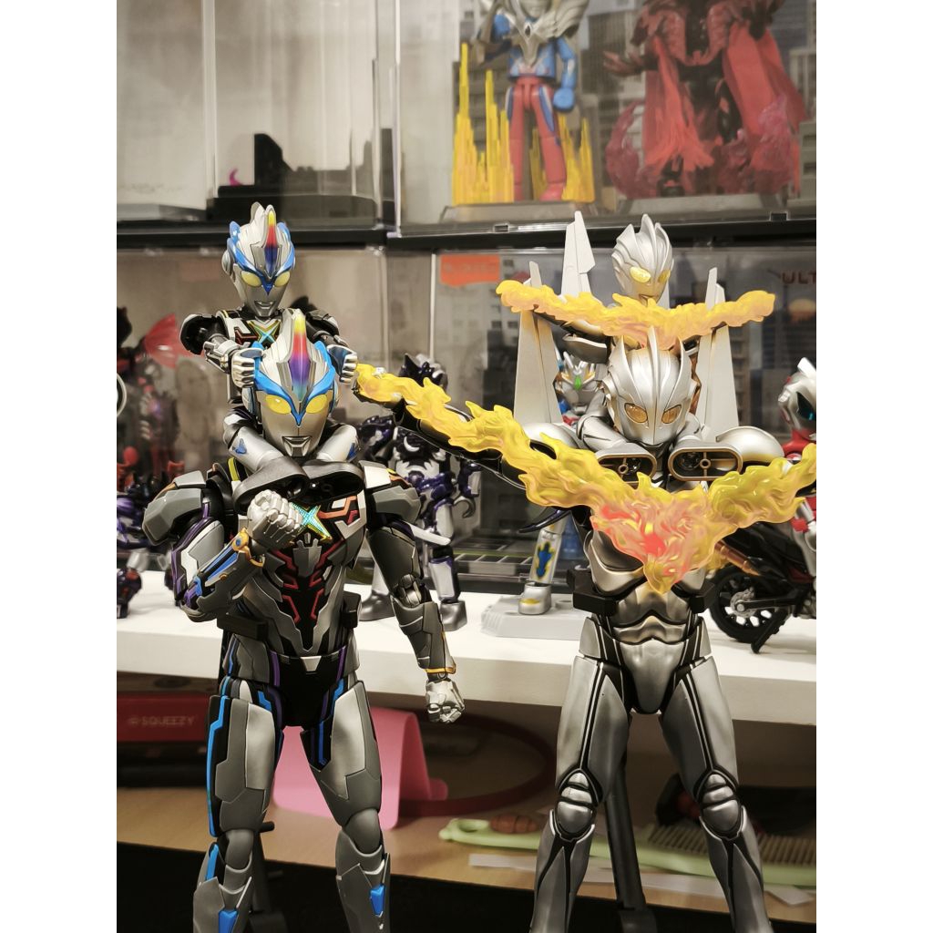 Legend Edition Ultraman Noa & X Beta spark