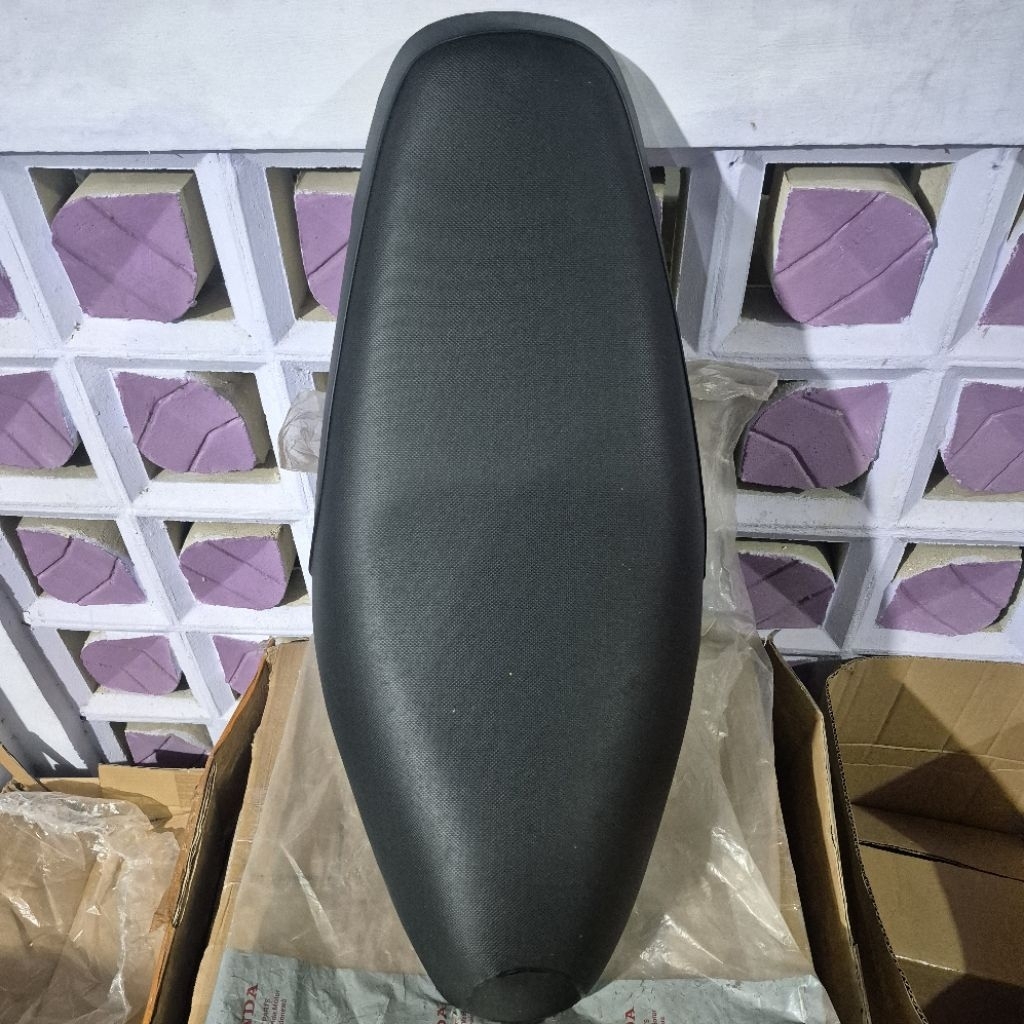 jok sadel double seat assy honda abs absolute revo 110 karbu original ahm honda 77200-kww-a00