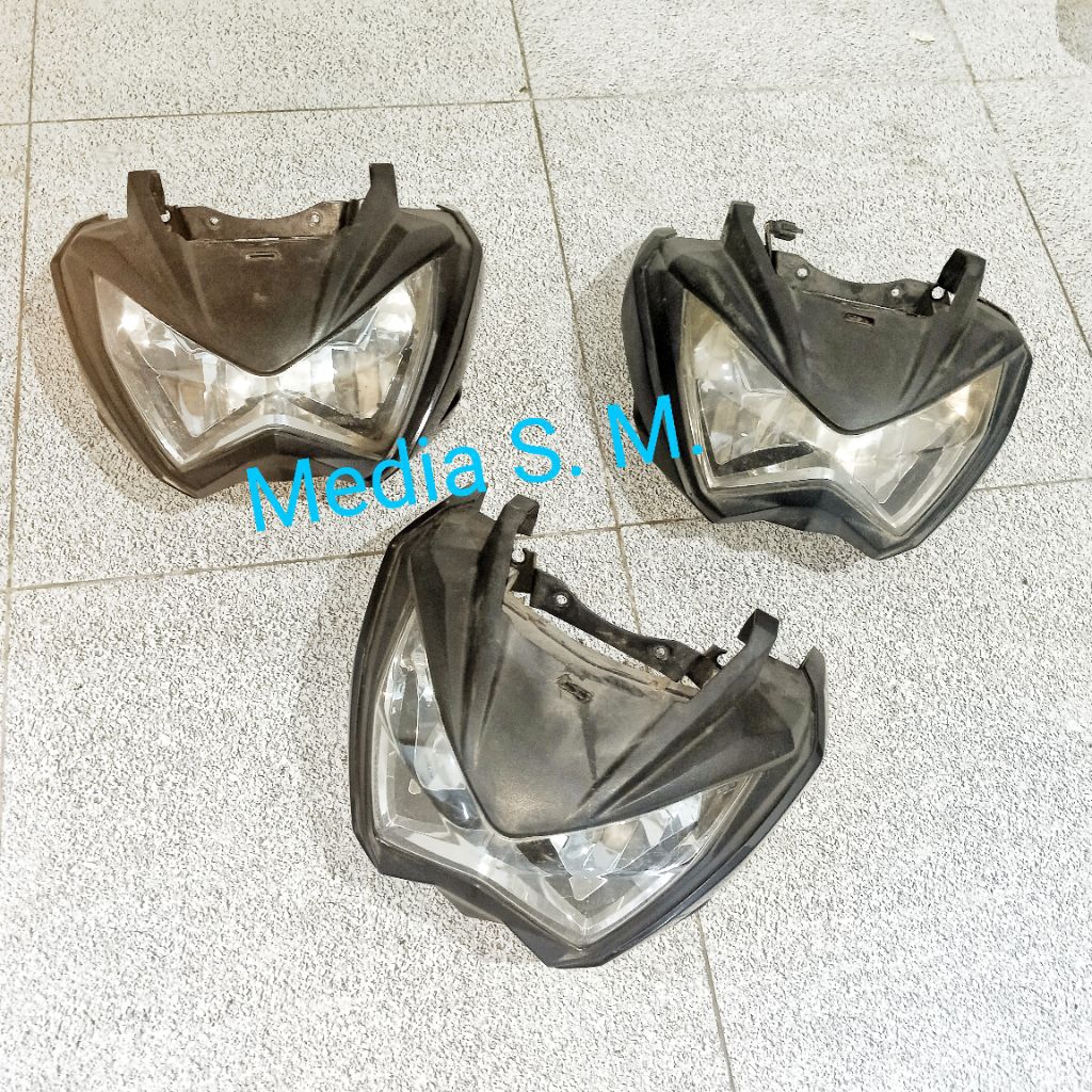 Headlamp lampu depan original Kawasaki  Z250