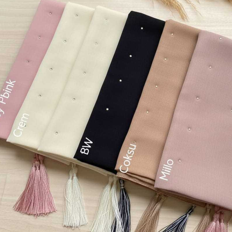 Hijab Segi Empat Paris jadul Tassel Payet Swaroski Rose gold