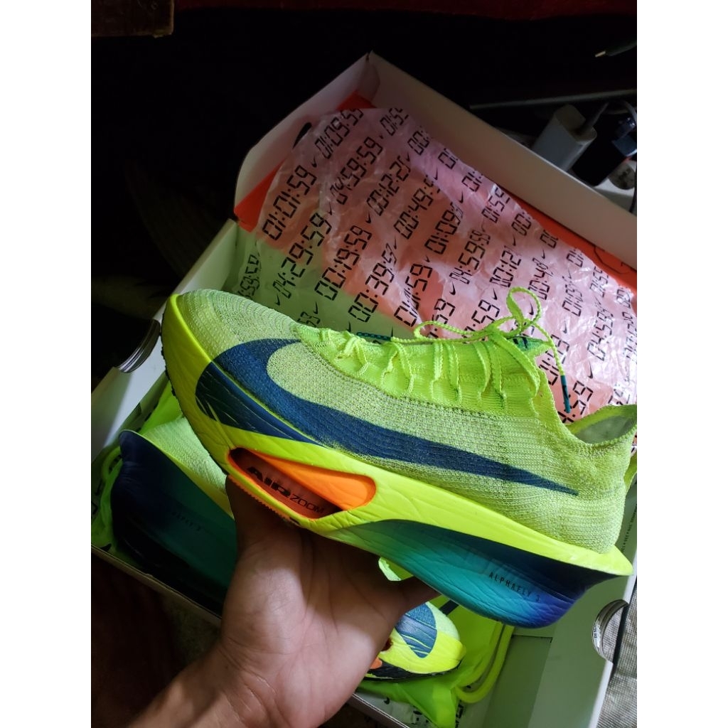 NIKE ALPHAFLY 3 SIZE 44,5 ORIGINAL RESMI SECOND