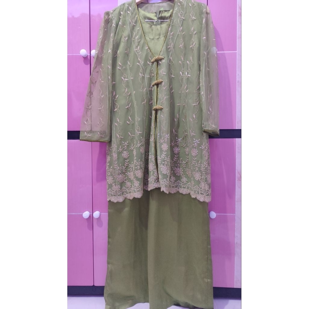 Gamis sutra ijo mewah