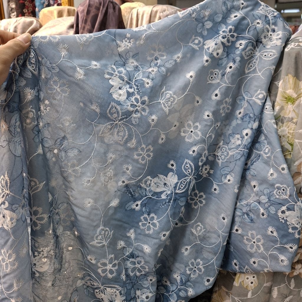 Kain Katun Bolong Motif Cantik / Bahan Gaun / Katbol