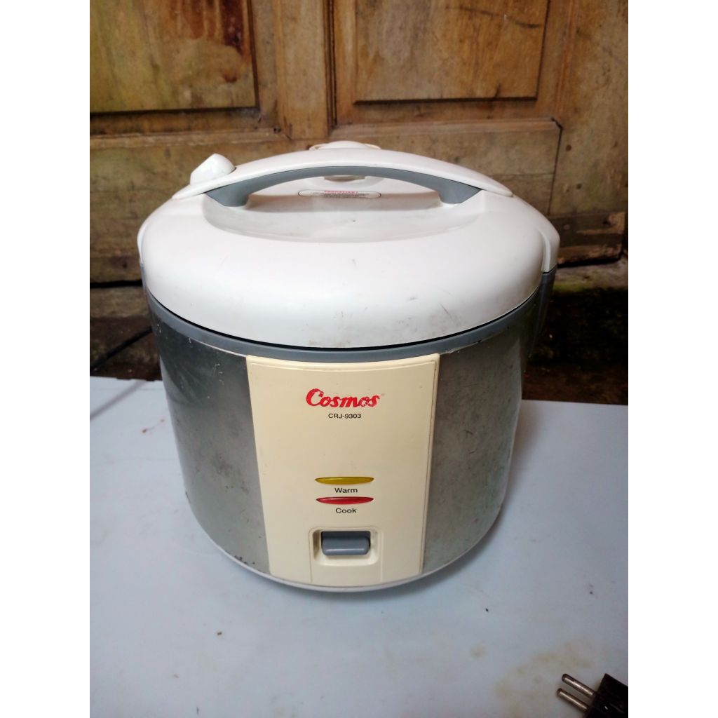 Magic Com Rice Cooker 2 Liter Cosmos CRJ-9303 Majikom Second