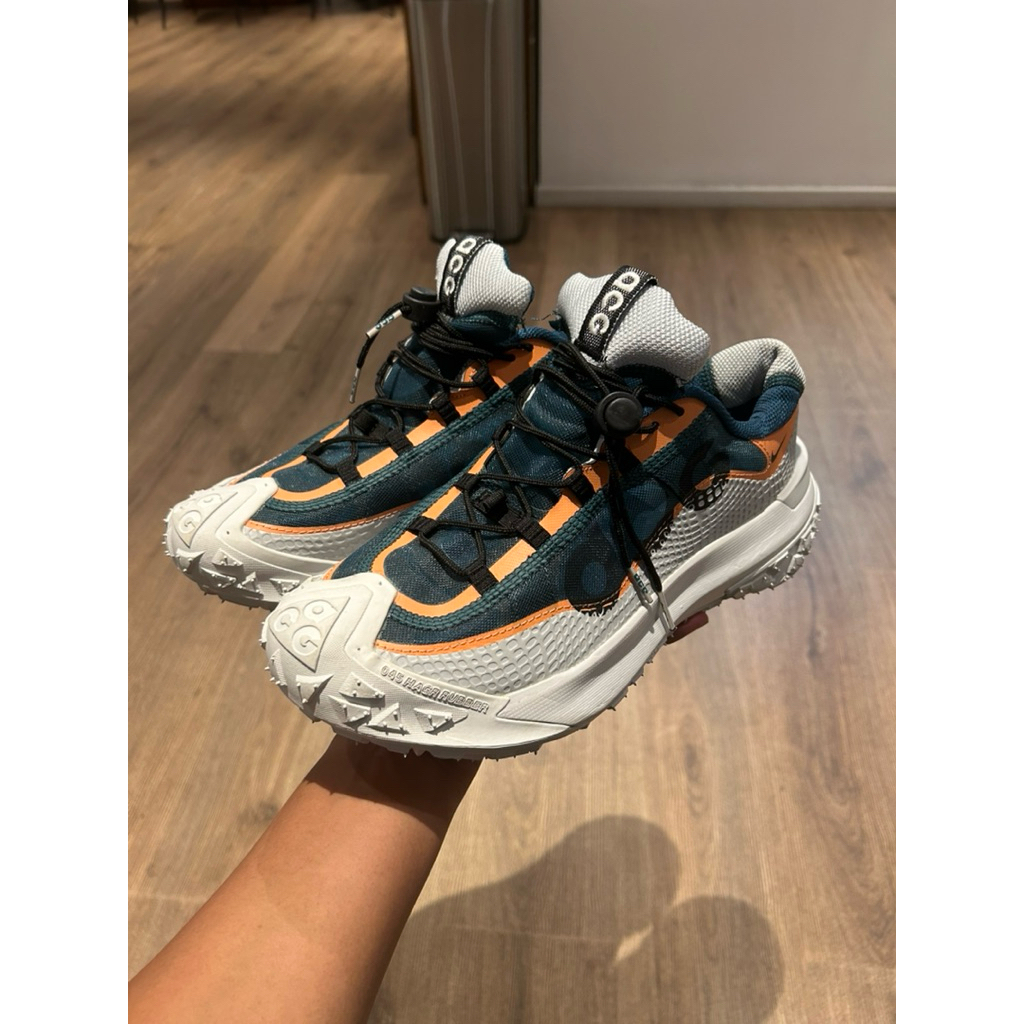 nike acg mountain fly 2