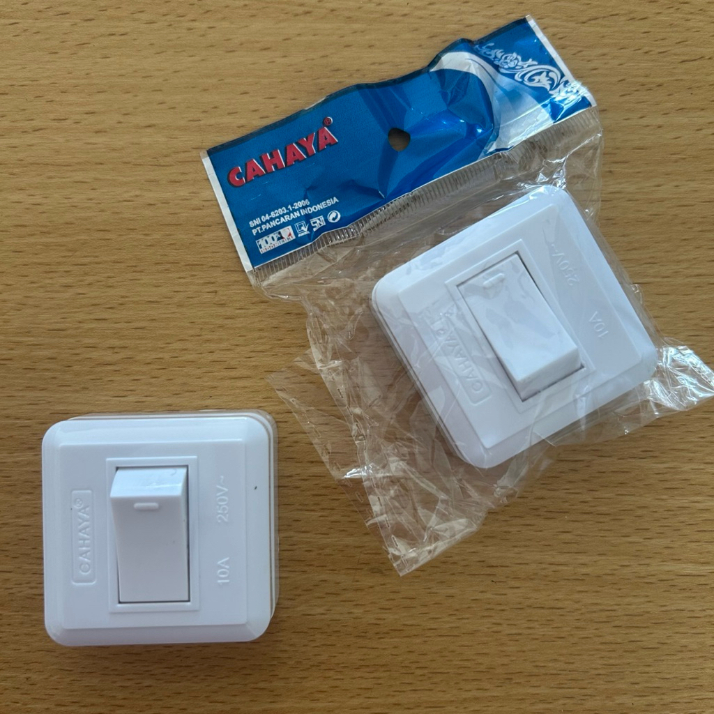 CAHAYA SAKLAR OB ENGKEL PIANO SC-6211 / SAKLAR ENGKEL PIANO OB CAHAYA PUTIH SNI SSS