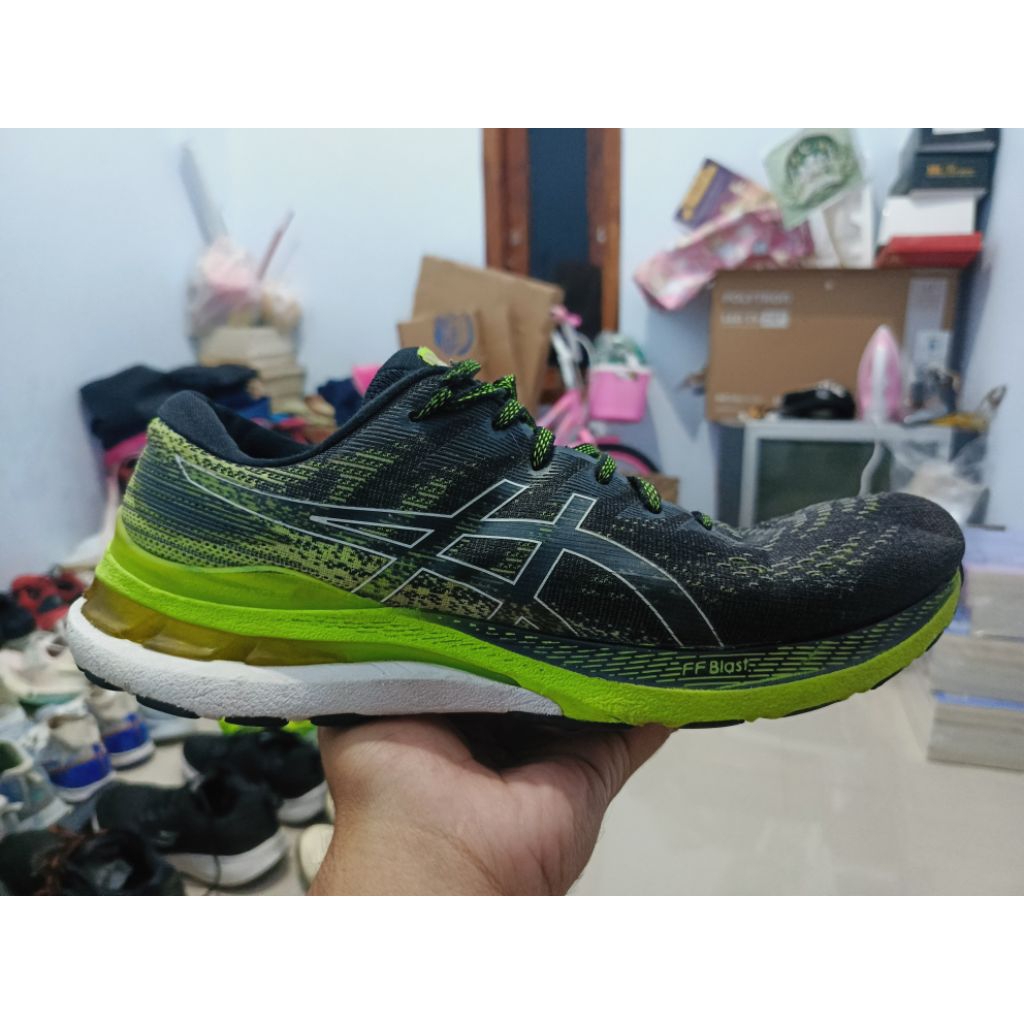 Sepatu Asics Gel Kayano 28 second