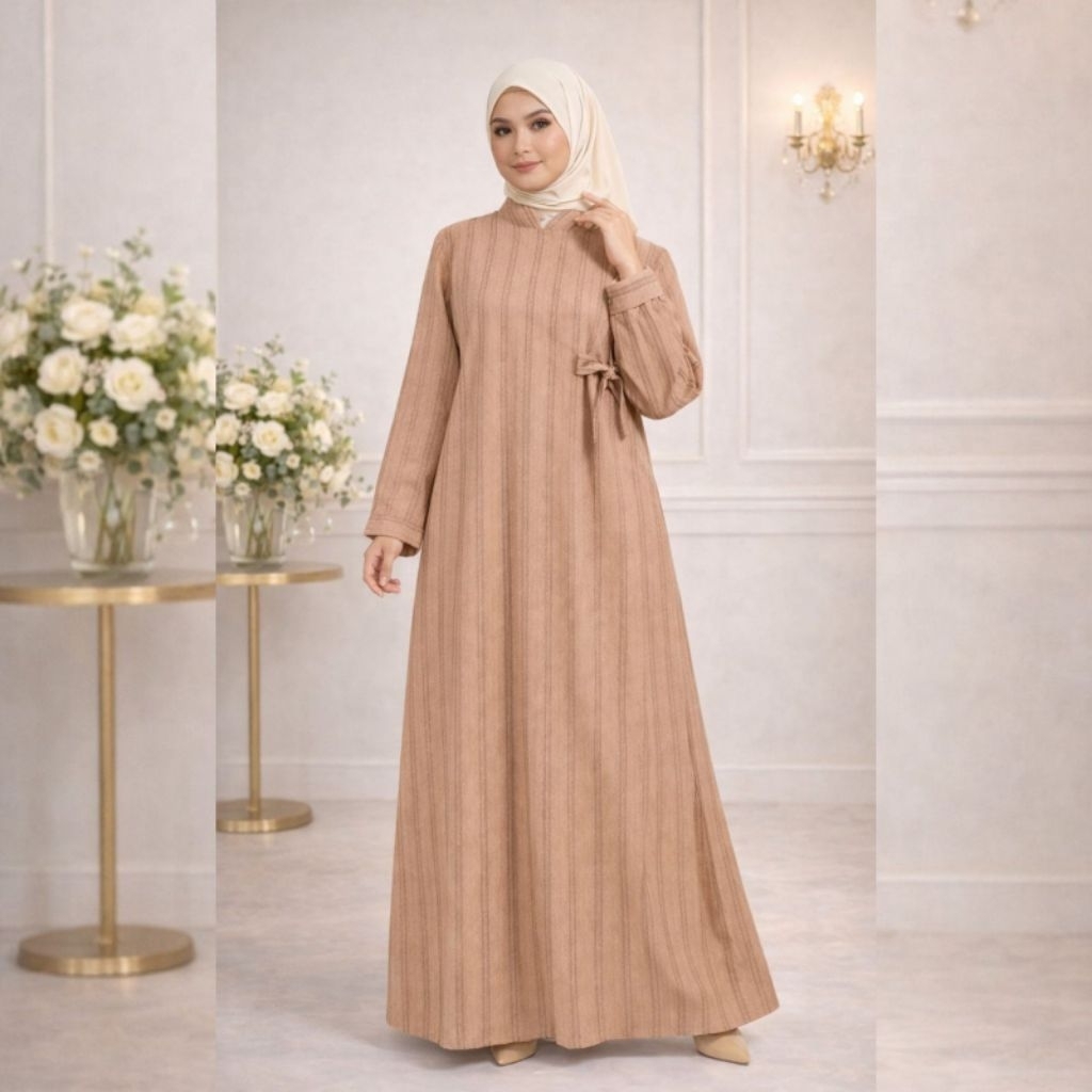 Classic Abaya Caramel Edition Gamis Wanita Lebaran 2026 Jacquard Garis Vertikal Aksen Pita Samping L