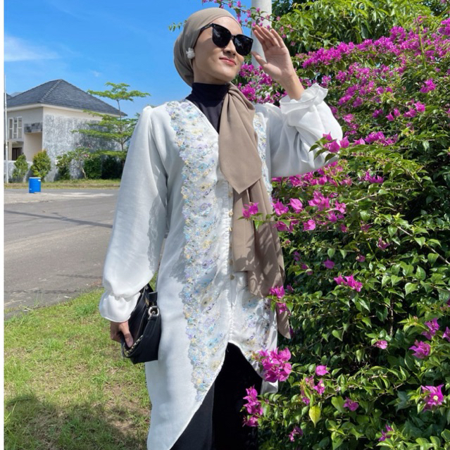 Laluzstuff | Hanna Tunik - Series Raya - Tunik Renda Putih Wanita - Baju Lebaran - Baju Kondangan - 