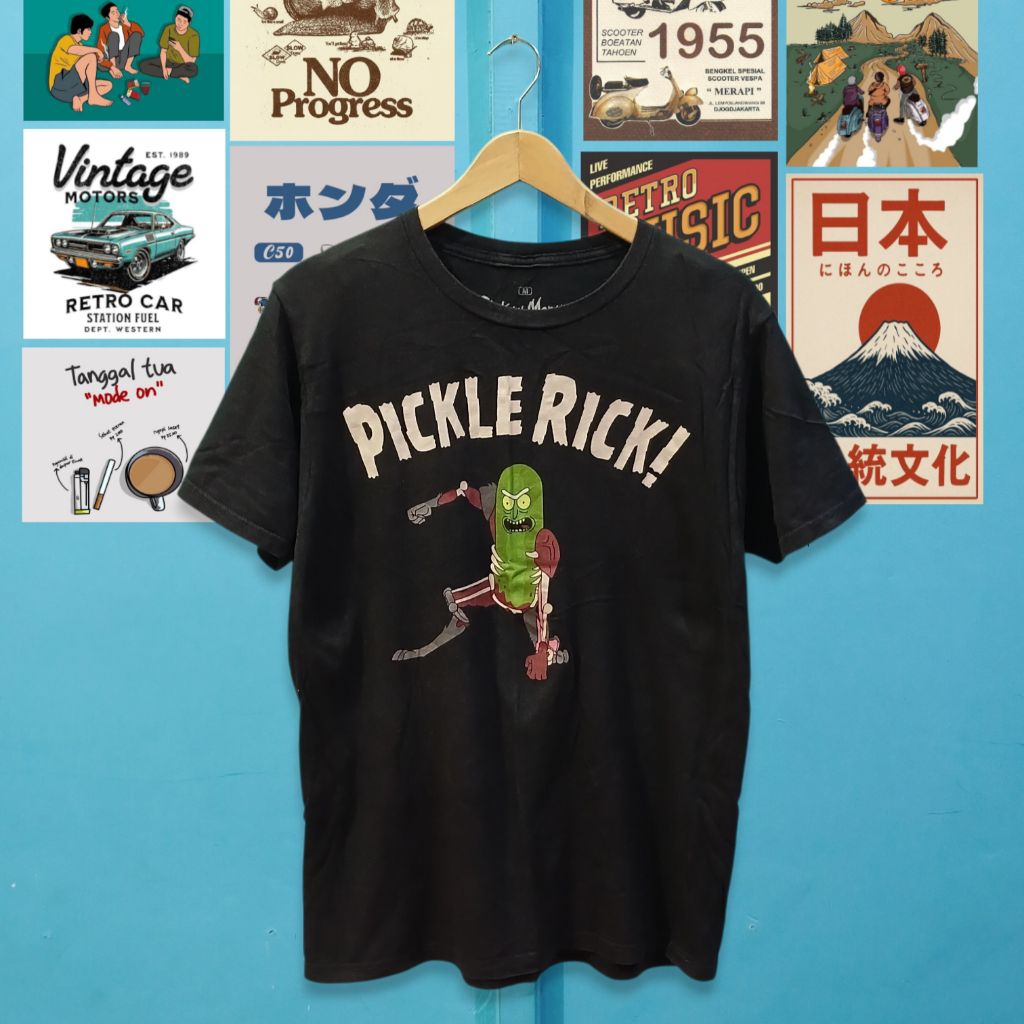 KAOS KATUN UNISEX RICK AND MORTY Pickle Rick Hitam KSB0024 / T-SHIRT / KAOS PRIA