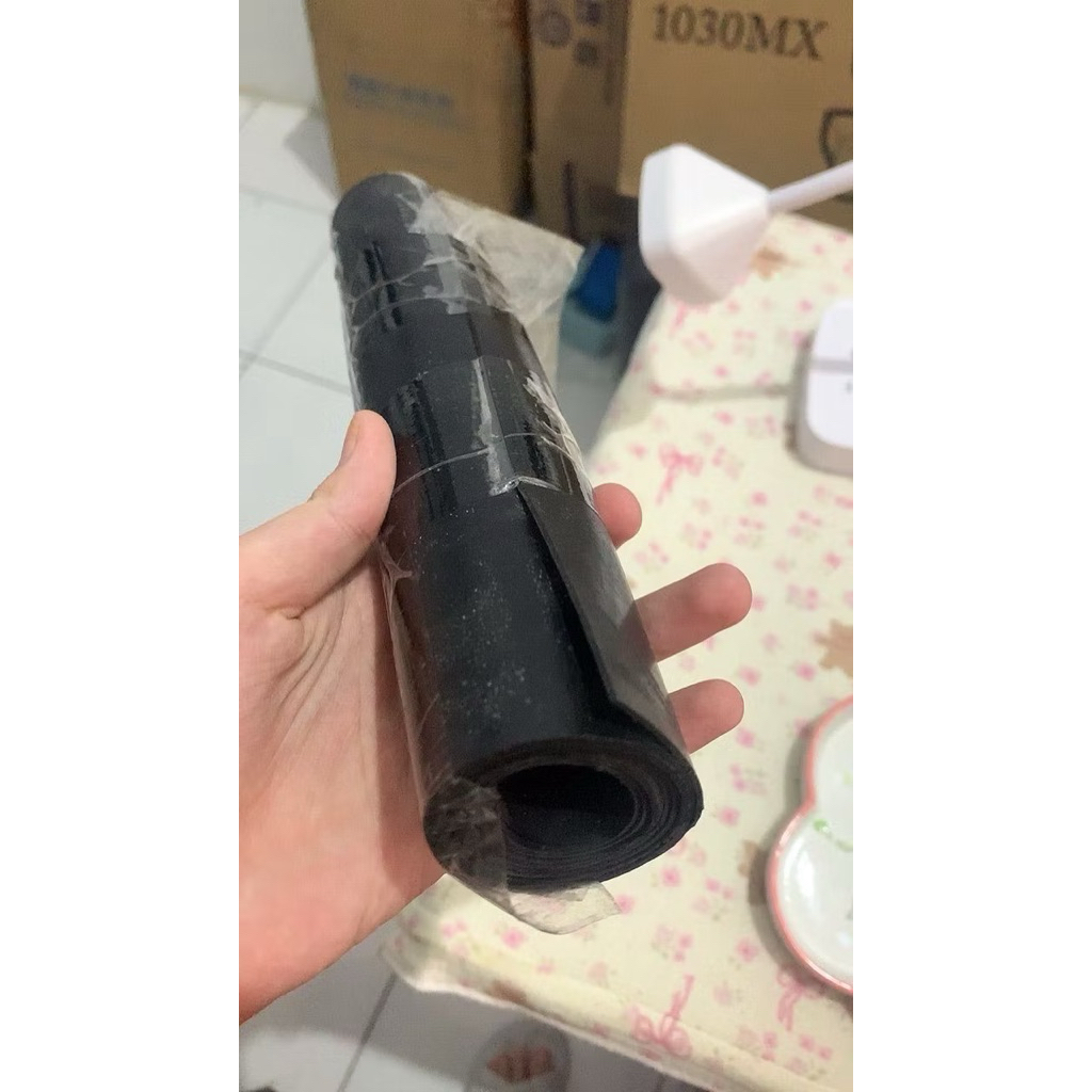 boneka hitam