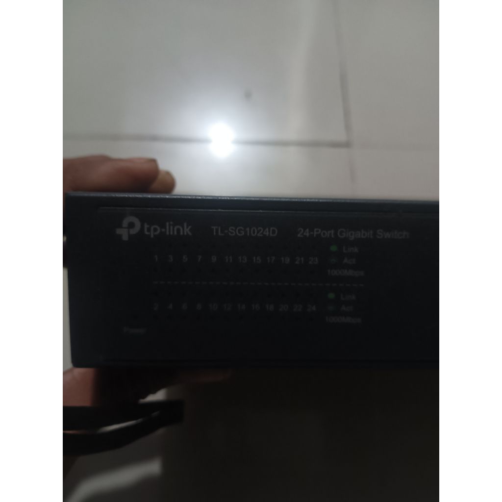SWITCH HUB TP-LINK TL-SG1024D 24-PORT Gigabit Switch