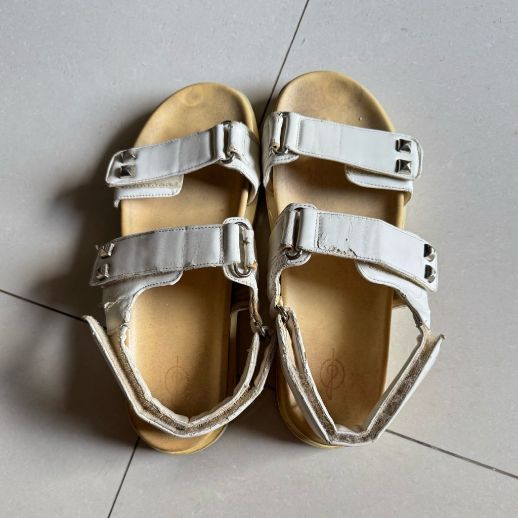 Stradivarius Sepatu Sendal Wanita [Preloved]