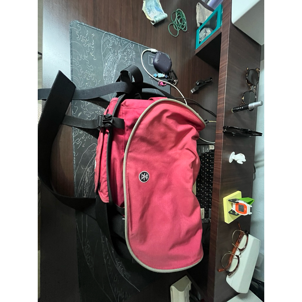 tas selempang crumpler