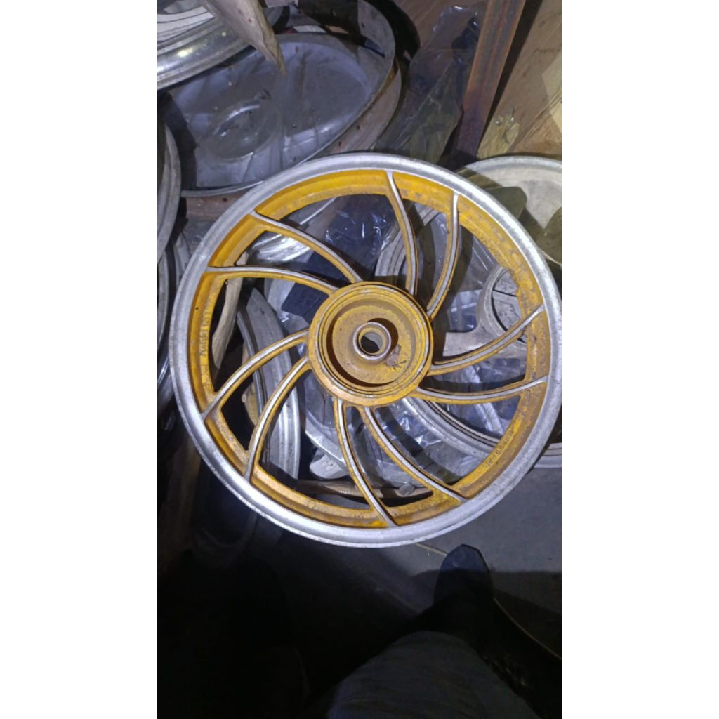 Velg Morodadi Ring 18 Stok Lama PNP king