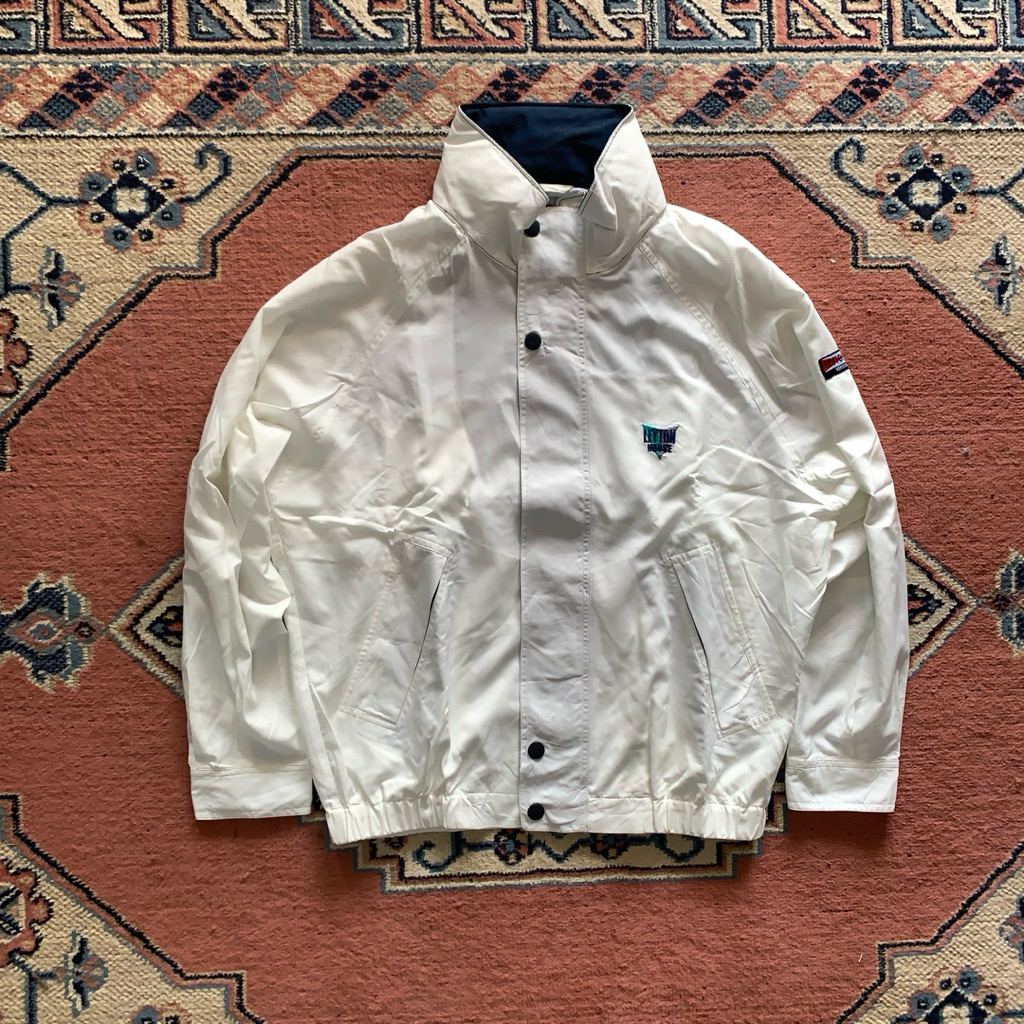 Preloved LeytonHouse Jacket Warna Broken White