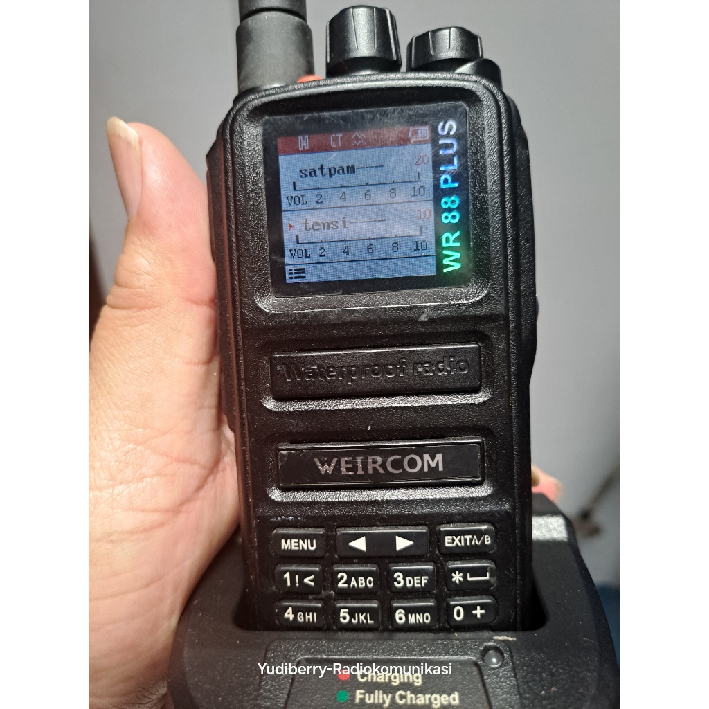 HT WEIRCOM WR88 PLUS DUAL BAND WALKIE TALKIE WEIRCOM WR-88PLUS SECOND POWER 10 WATT NORMAL