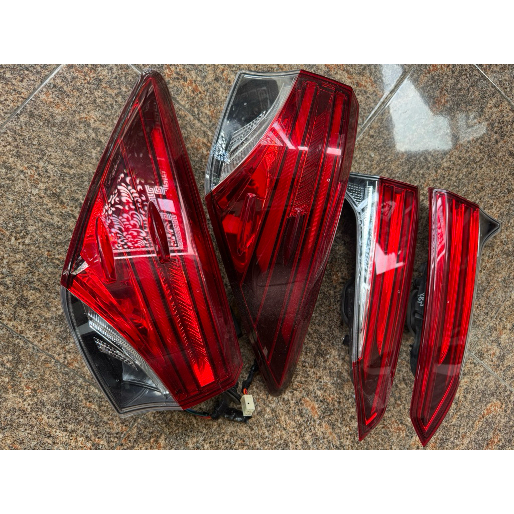 stoplamp fortuner vrz trd