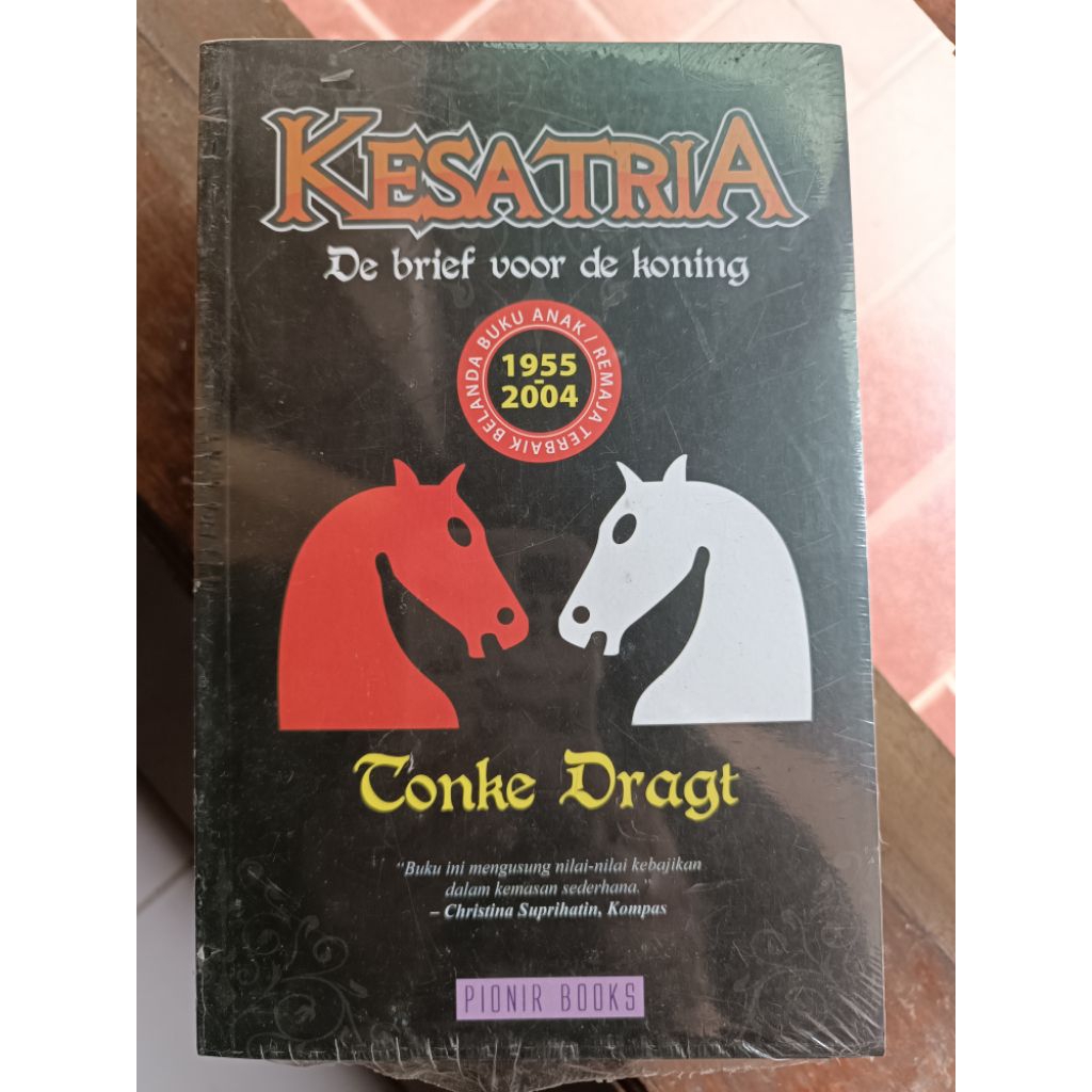 Kesatria (Surat untuk Raja) - Tonke Dragt (novel ori, segel)