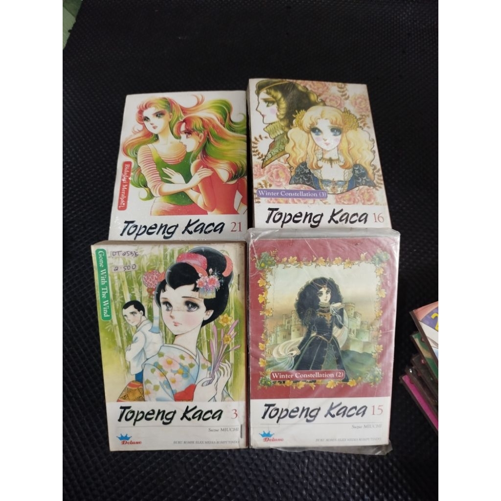 komik topeng kaca deluxe