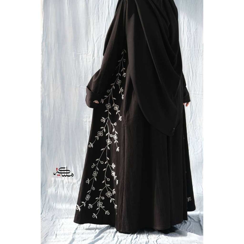 blume abaya malikah