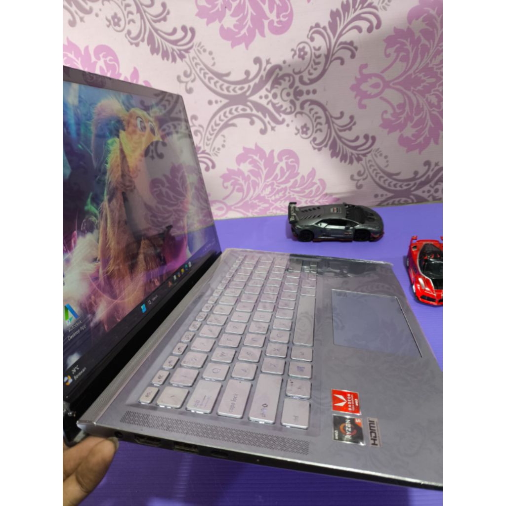 Laptop Asus Zenbook SSD 512Gb RYZEN RAM 8Gb Body SLIM