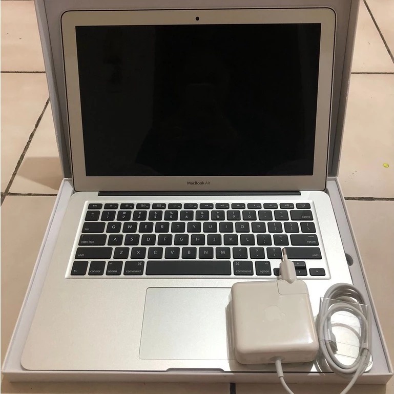 (BS) Macbook Air 11inch 2015 128GB - Second