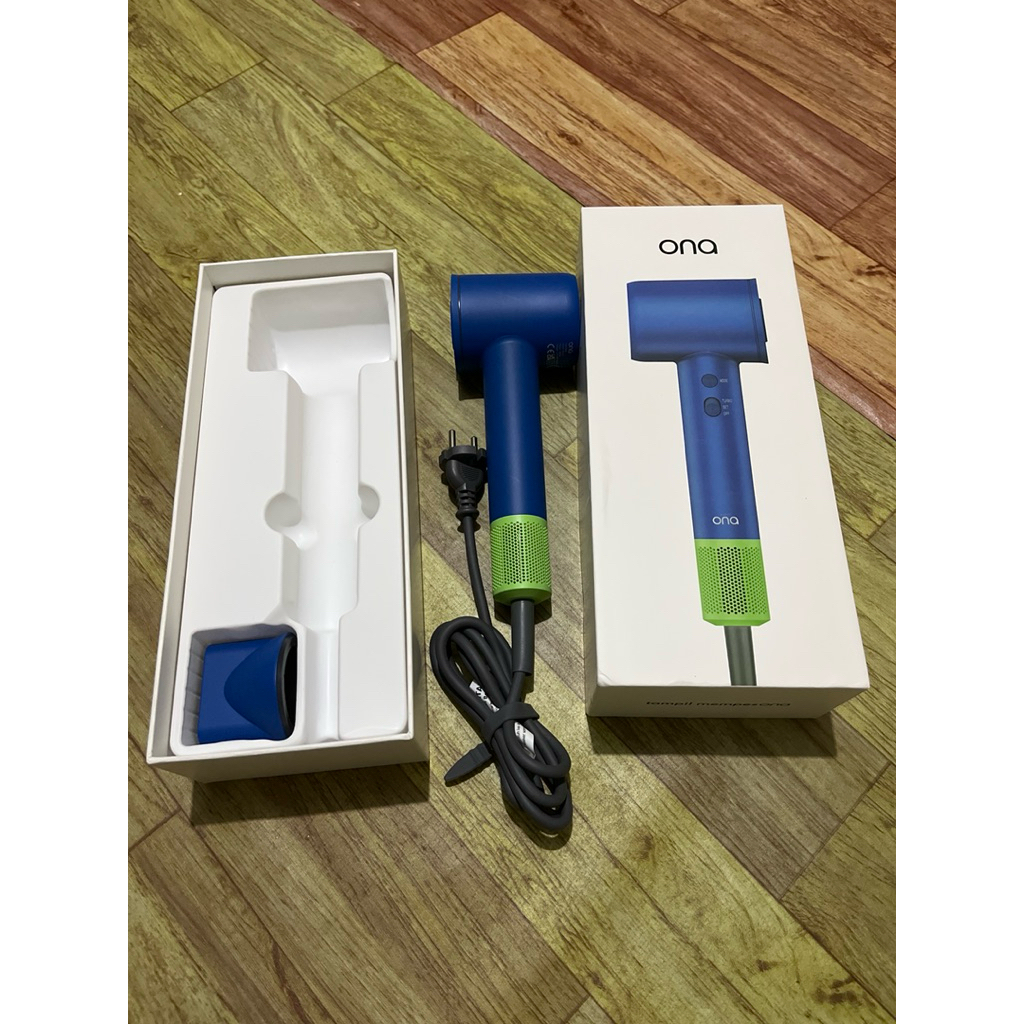 hair dryer ona omina second