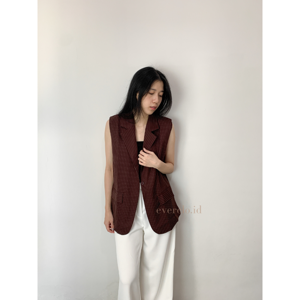 EVERCLO - Jian Sleeveless Blazer - Blazer Wanita Tanpa Lengan Motif Garis-Garis
