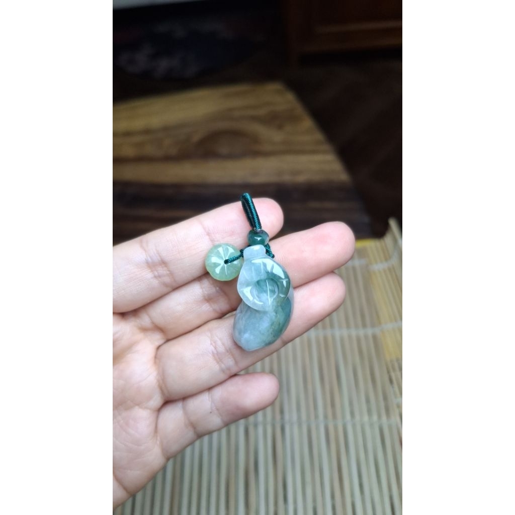 Ox Set Black ink Jadeite jade