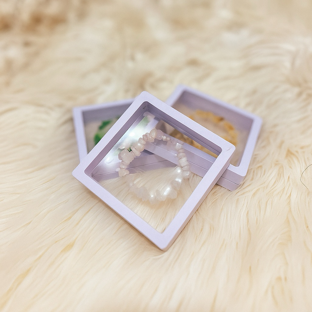 Quartz bracelet (white)