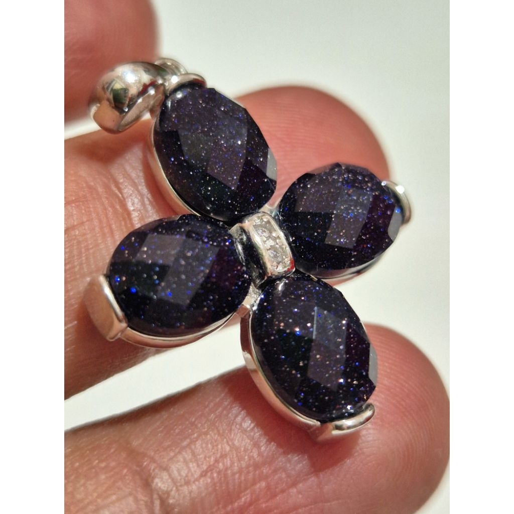 Liontin Salib Batu Aventurine (small size)