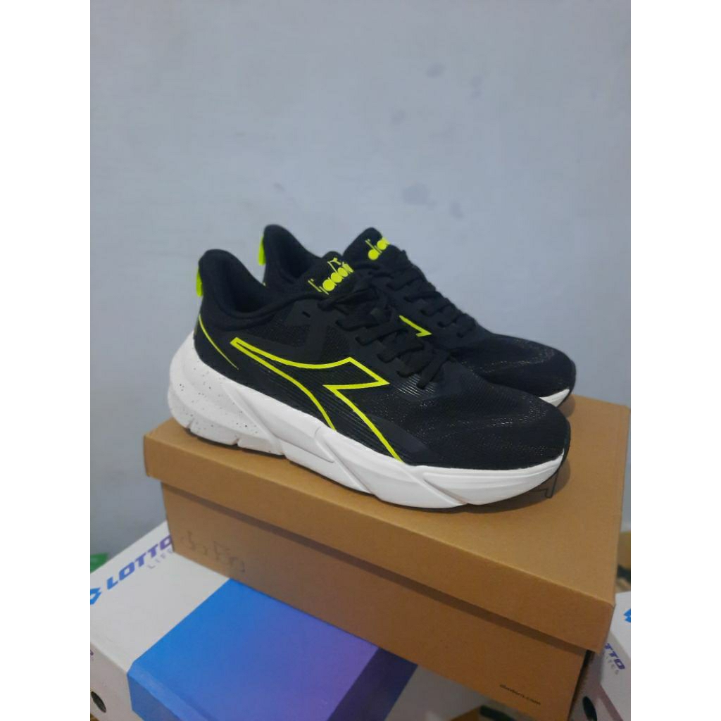 Diadora Nekane Running Black