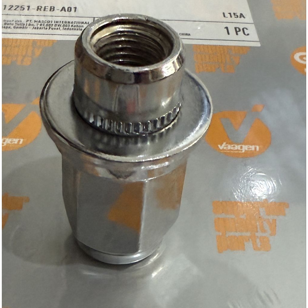 Mur Roda Toyota Innova