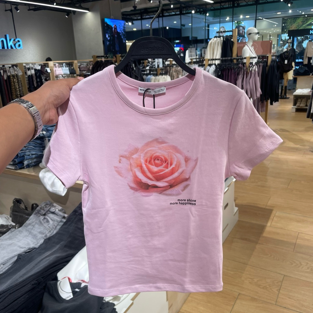 Kaus T-shirt BERSHKA Women Jastip (jasa titip)