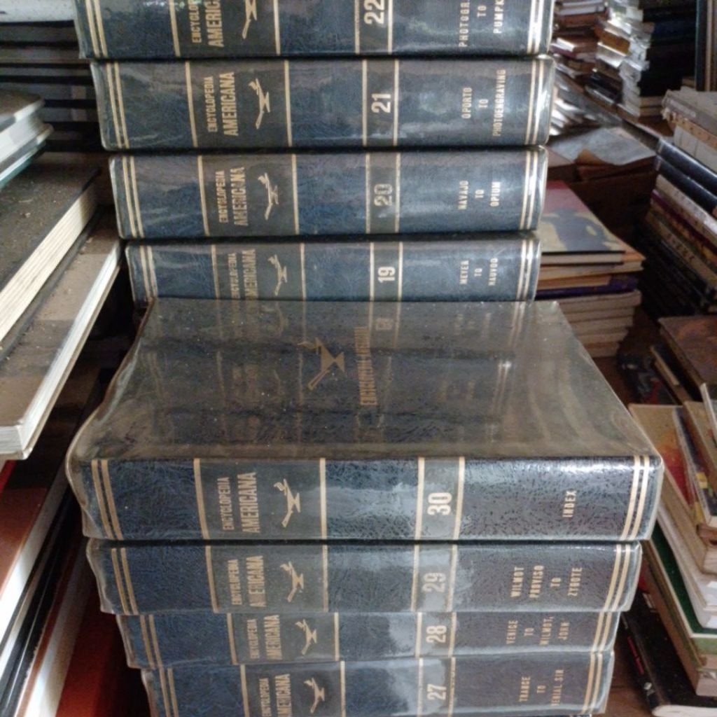 Encyclopedia Americana (30 jilid)