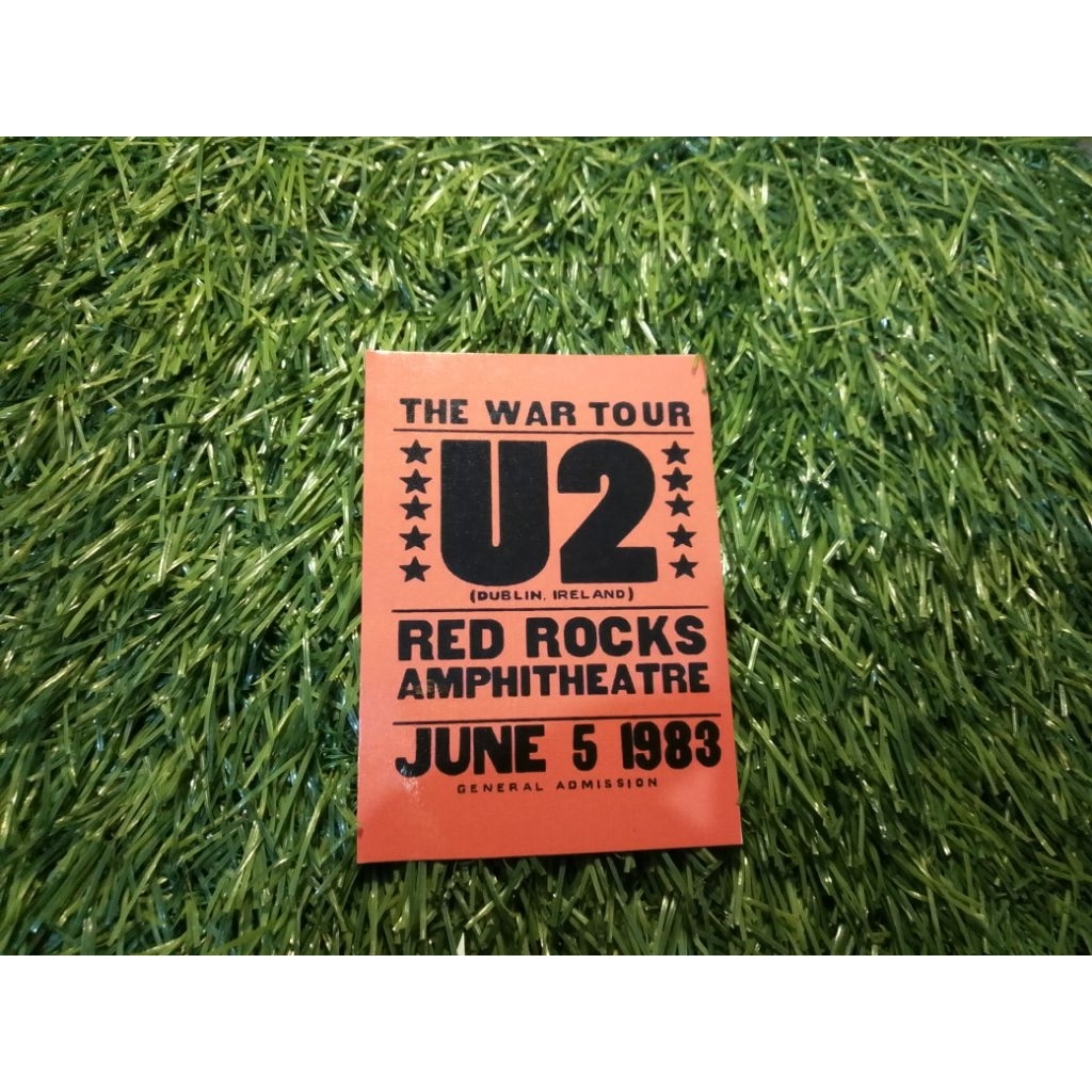 stiker vinyl u2