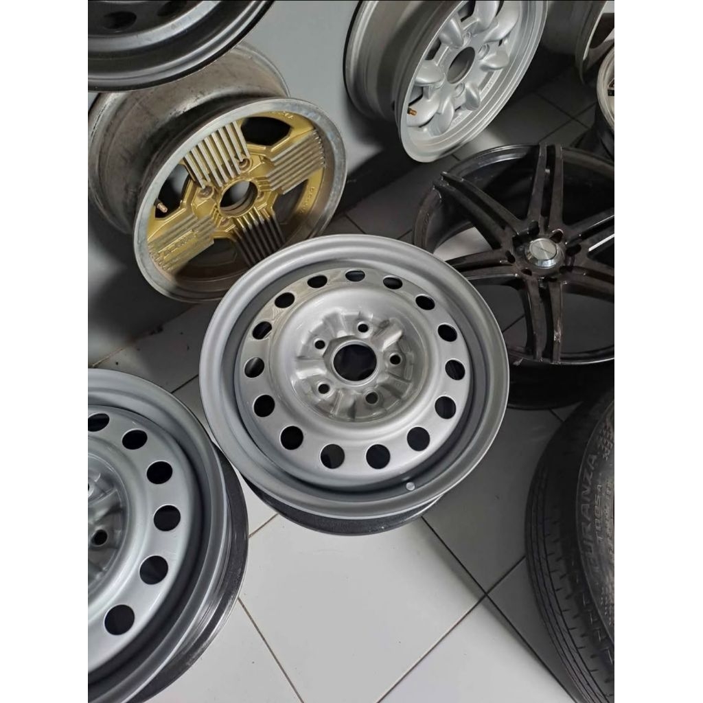 velg kaleng ring 15 pcd 5x114.3