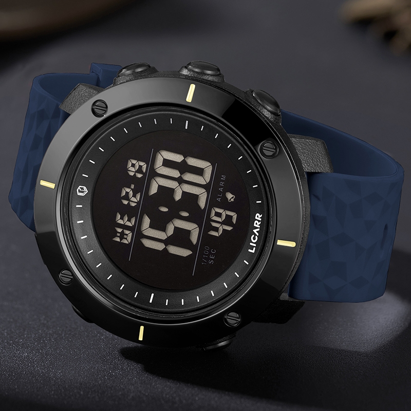 LICARR Jam Tangan Pria Olahraga Anti Air Fashion Alarm Digital Santai Multifungsi Stopwatch Jam Tang