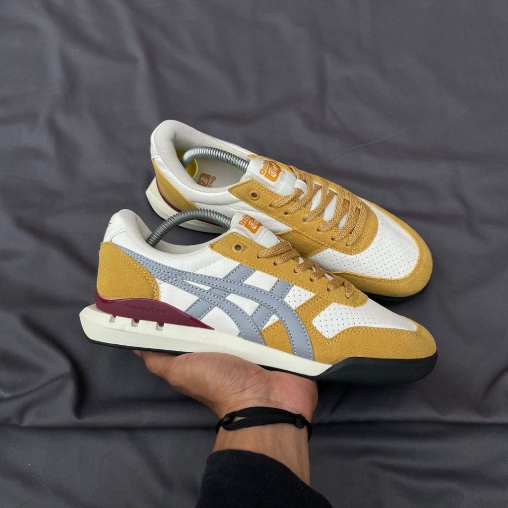 Onitsuka Tiger Ultimate 81 EX
