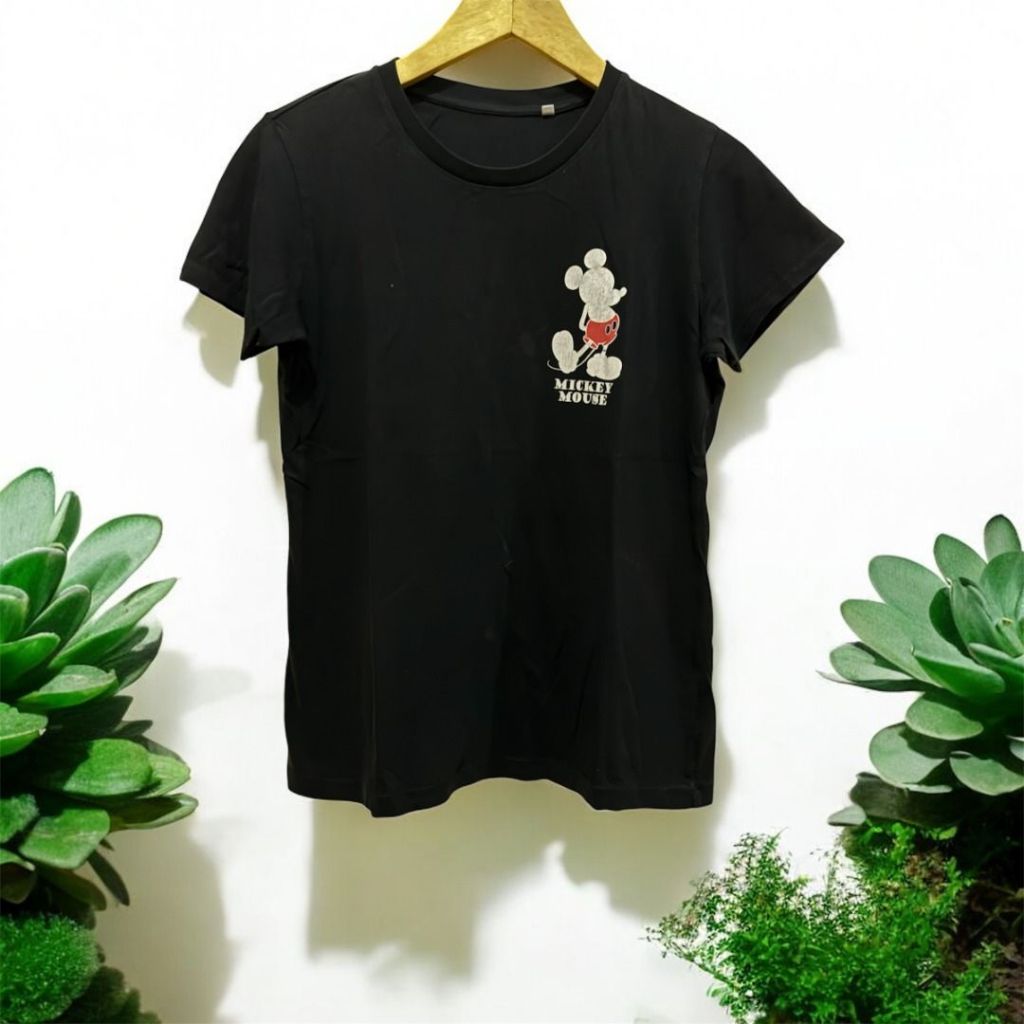 UNIQLO x Disney Mickey Mouse | Kaos UT Cewe crop