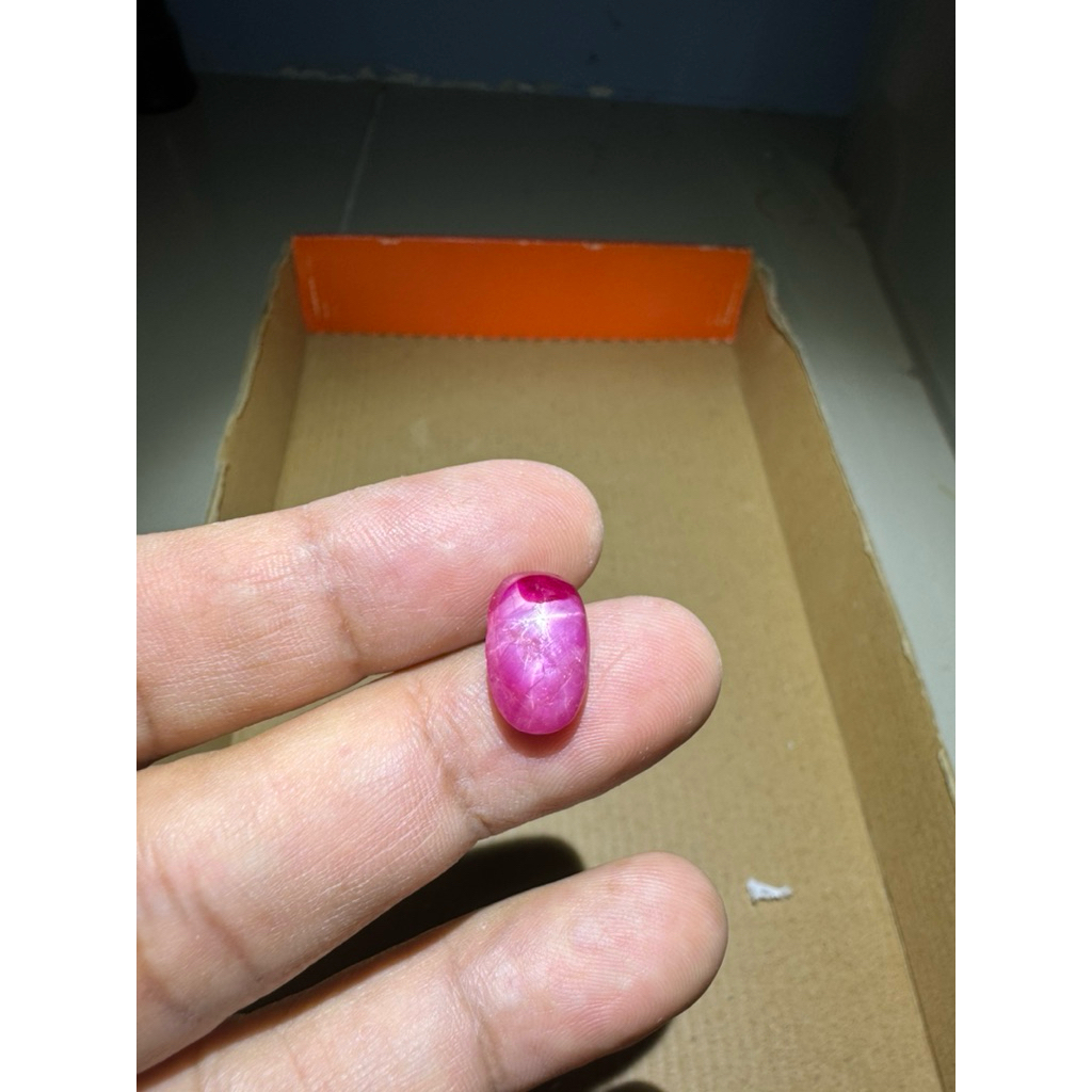 Ruby Star Burma Belang