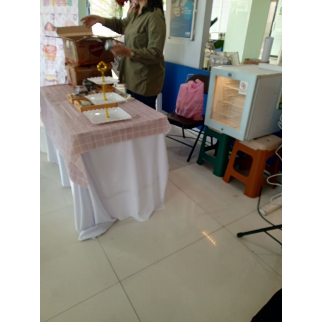 Sewa showcase GEA 50 ml pameran meja SEMARANG