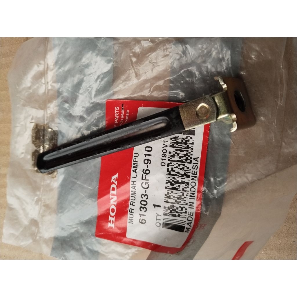 mur rumah lampu 61303-GF6-910 mur batok lampu depan mur kupingan lampu depan Honda win WIN 100 win t