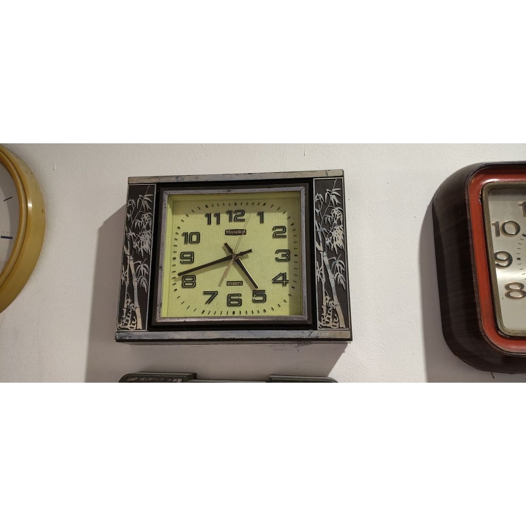 jam dinding jadul klasik