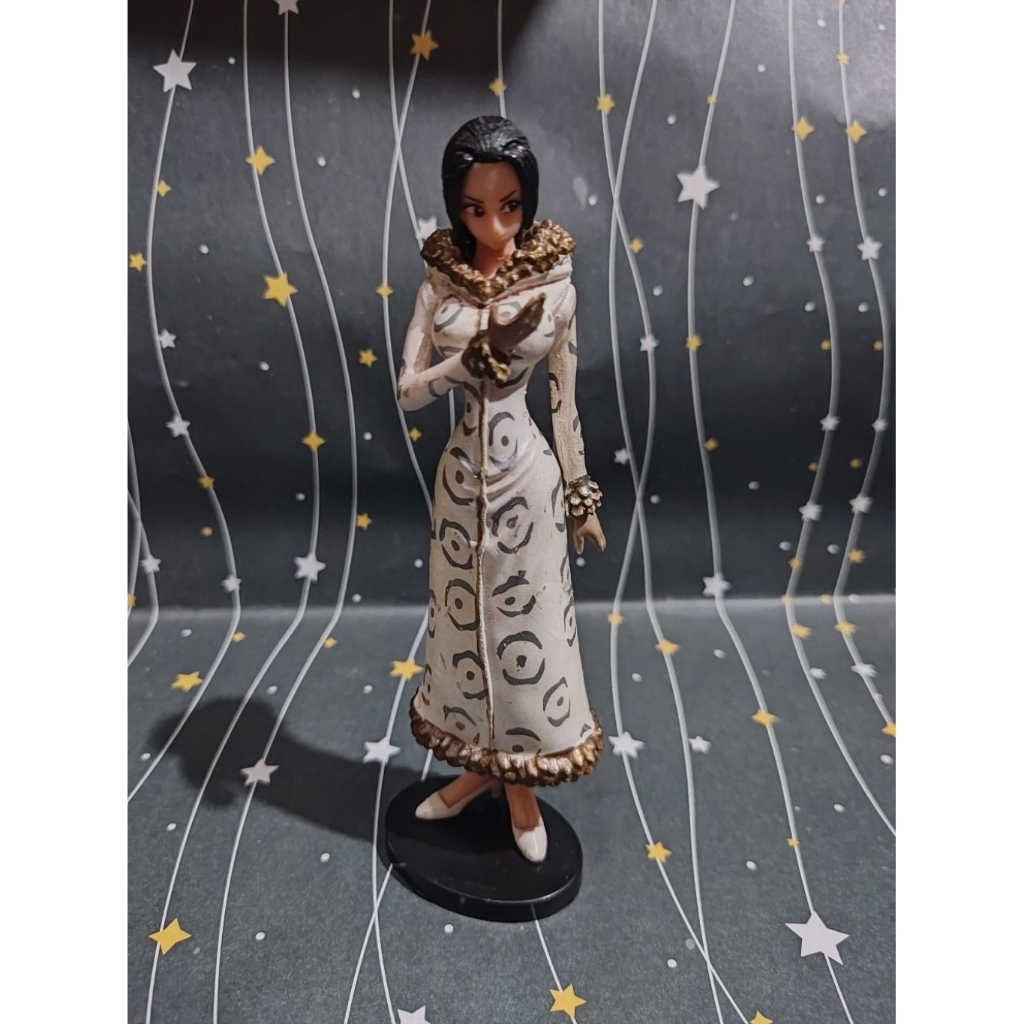 figure Nico Robin one piece