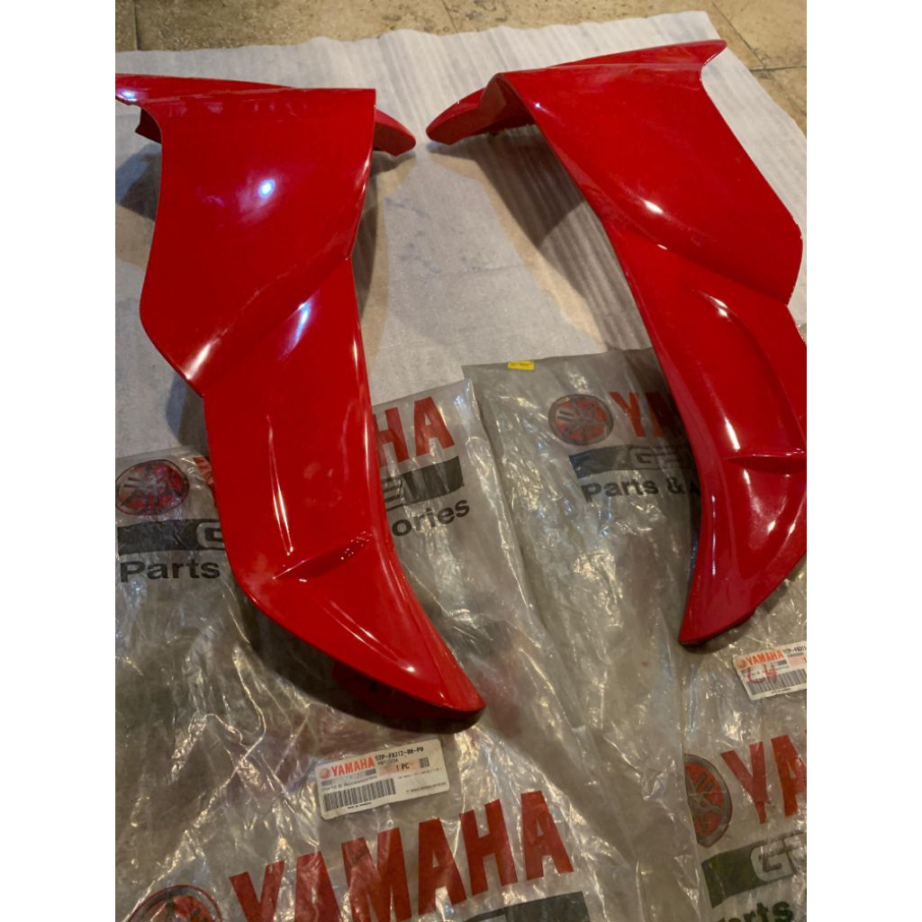 Sayap Luar Jupiter Z Castwheel 2005 Merah Kanan Kiri Original 5TP